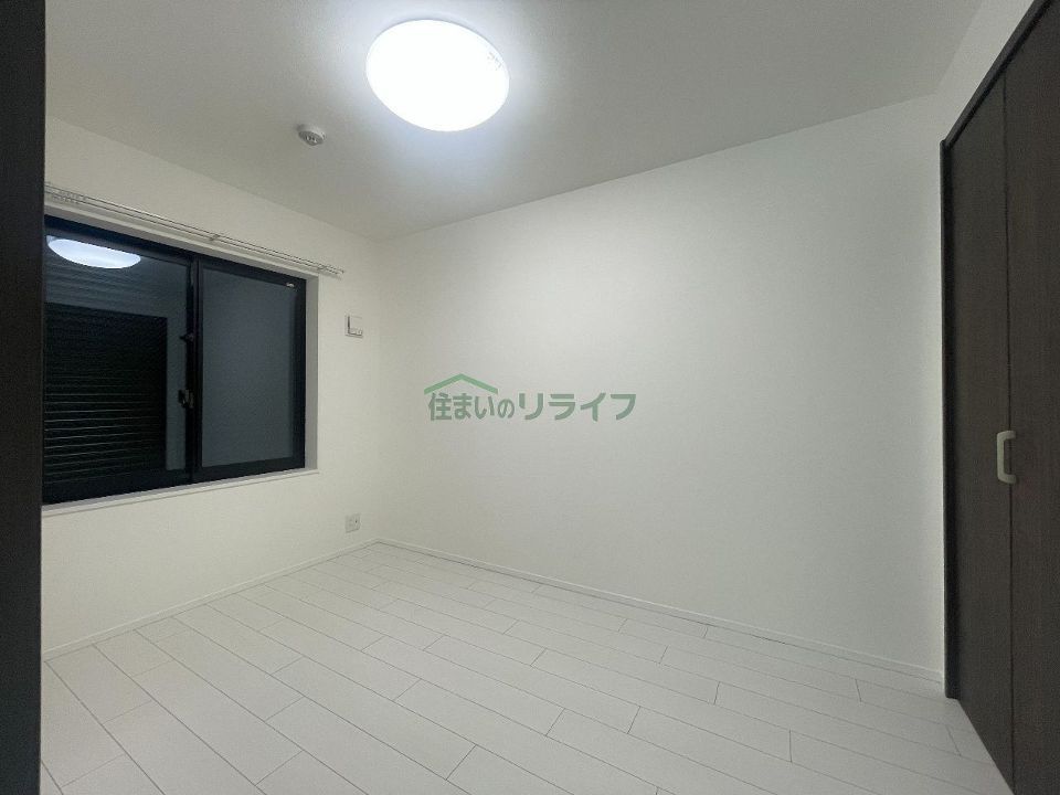 ベッドルーム