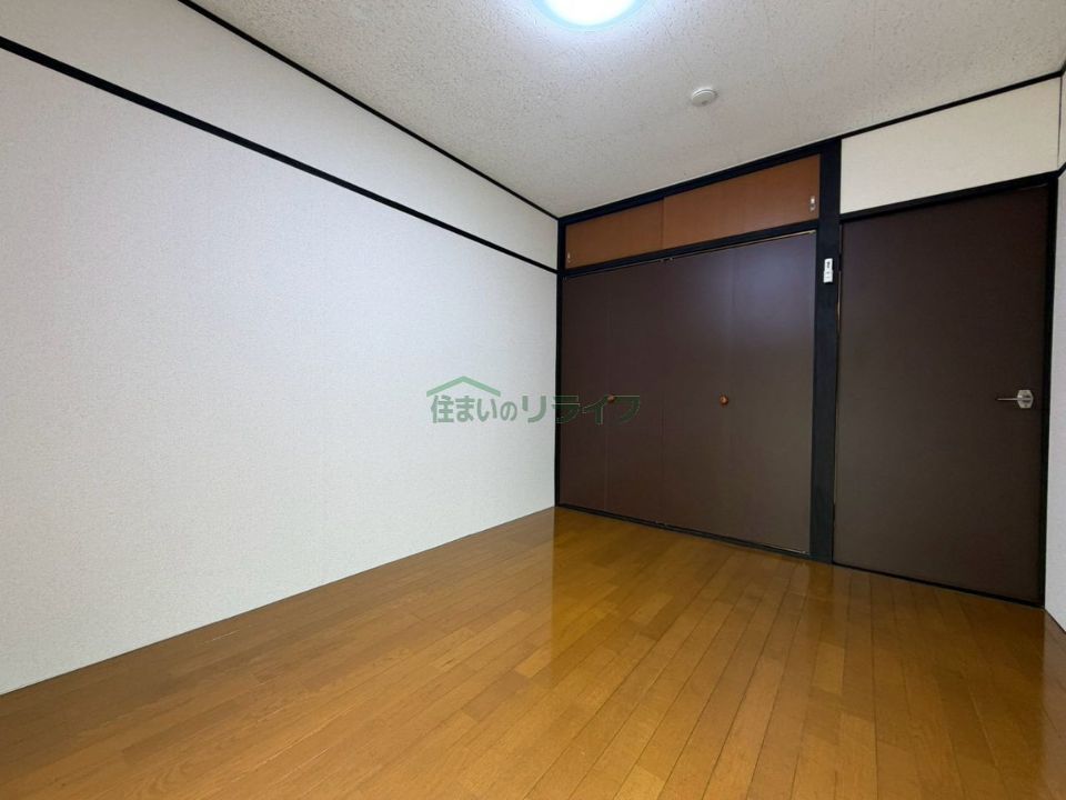 ベッドルーム