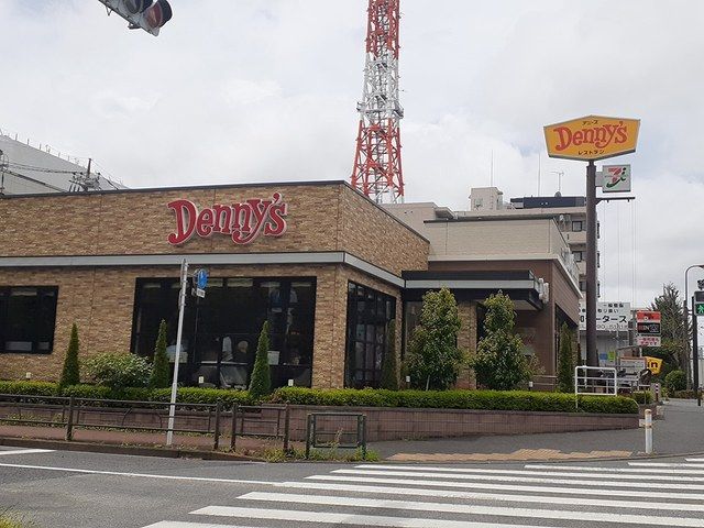 近くのデニーズまで227m（徒歩3分）