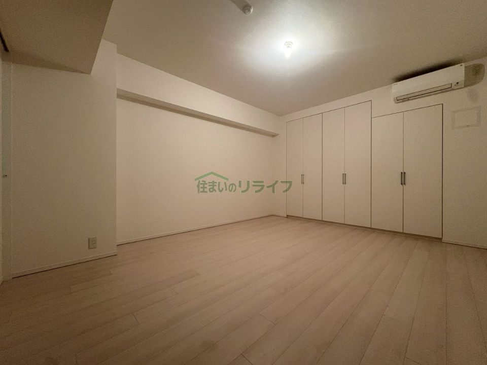ベッドルーム