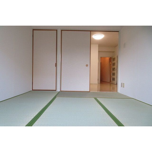 ベッドルーム