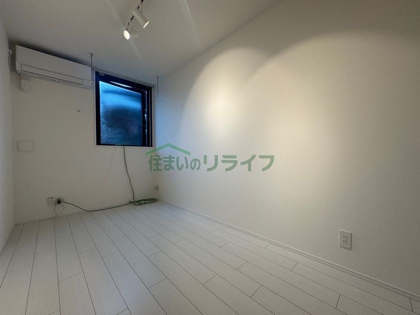 ベッドルーム