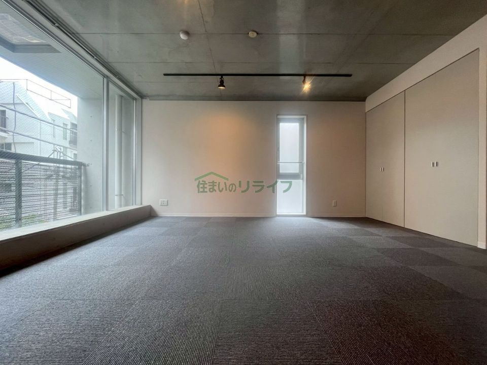 ベッドルーム