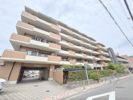 グランドムール伏見北の外観