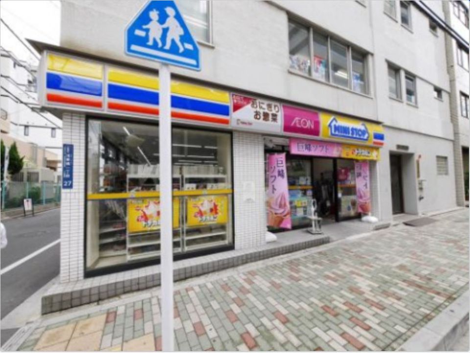近くのミニストップ浅草橋1丁目店まで59m(徒歩1分)