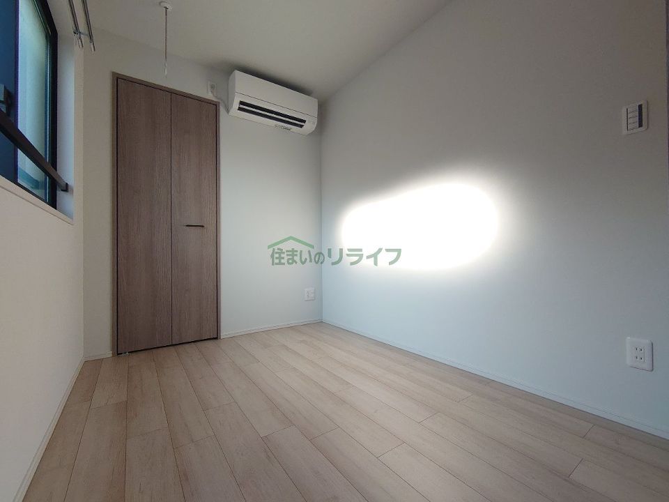 ベッドルーム