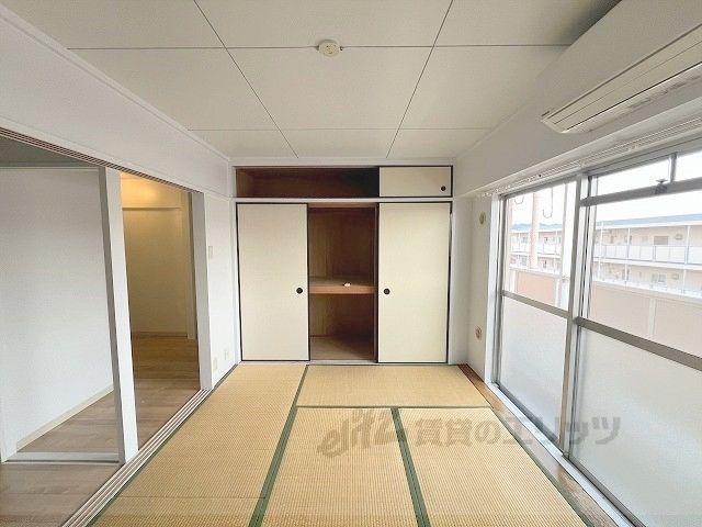 ベッドルーム