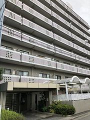 入谷サンハイツの外観画像