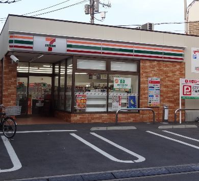 近くのセブンイレブン墨田１丁目大正通り店まで65m（徒歩1分）