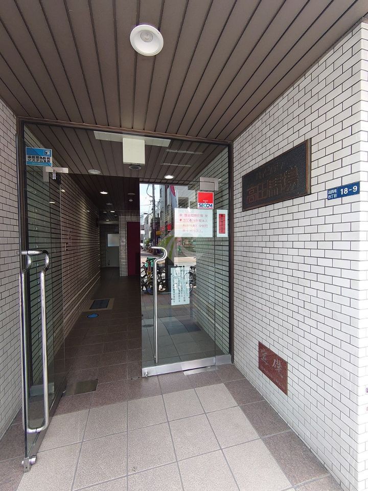 エントランス