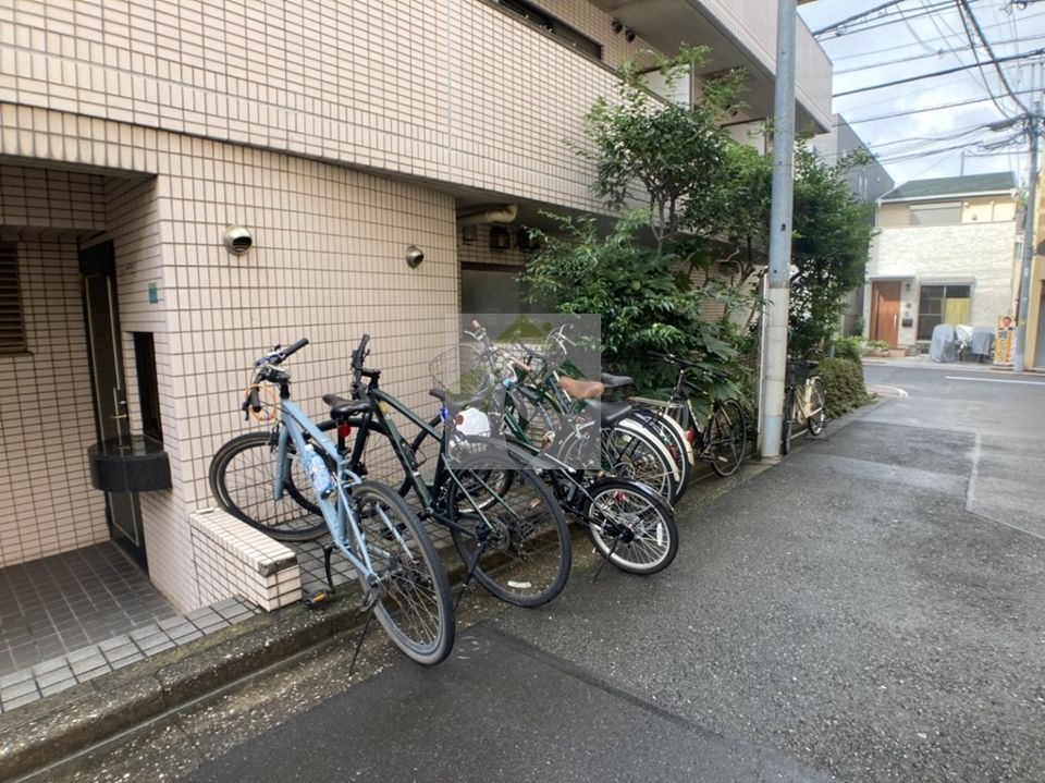 近くにグランレーブ巣鴨あり