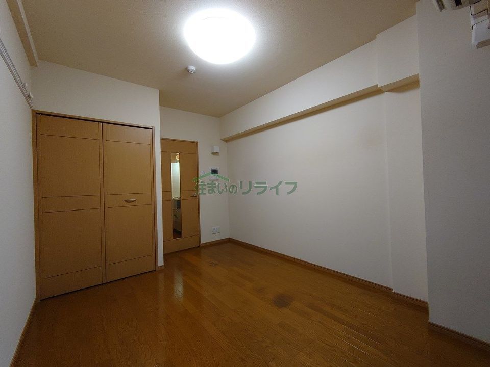 ベッドルーム