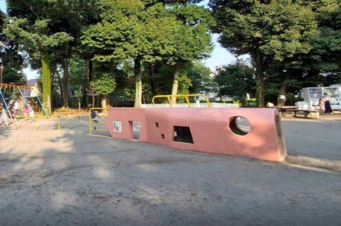 近くの世田谷区立若林公園まで494m(徒歩7分)