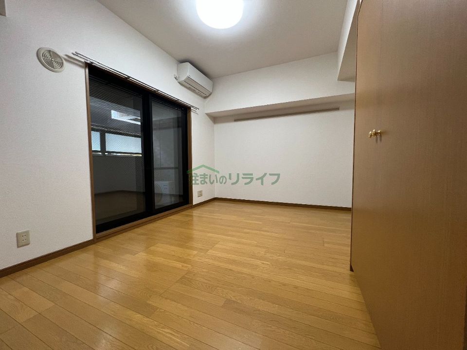ベッドルーム