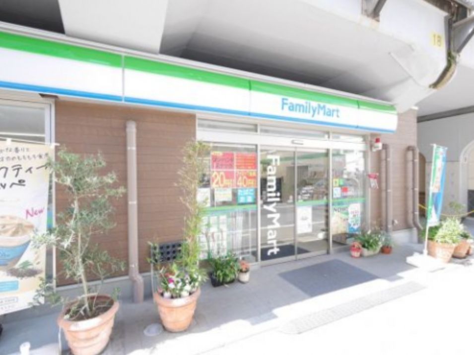 近くのファミリーマート 亀沢一丁目店まで121m(徒歩2分)