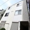 スクエアコートの外観