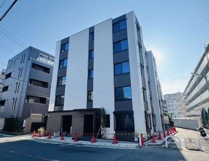 グローリオシェルト南烏山の外観画像