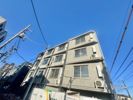 フォセット明大前の外観