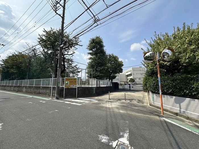 近くに施設あり