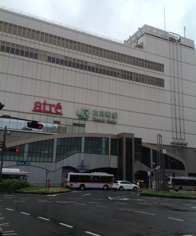 近くに商業施設ありあり