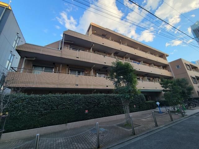 グレイスコート新宿の外観画像