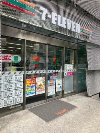 近くのセブンイレブン 墨田亀沢3丁目店まで182m（徒歩3分）