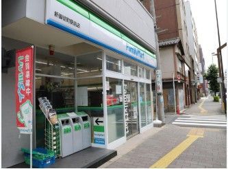 近くのファミリーマート 新御徒町駅前店まで154m（徒歩2分）