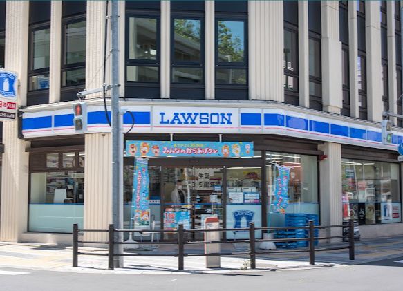 近くのローソン 四谷一丁目店まで69m(徒歩1分)
