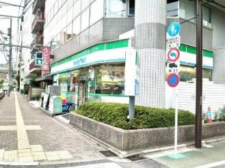 近くのファミリーマート 後楽店まで199m(徒歩3分)