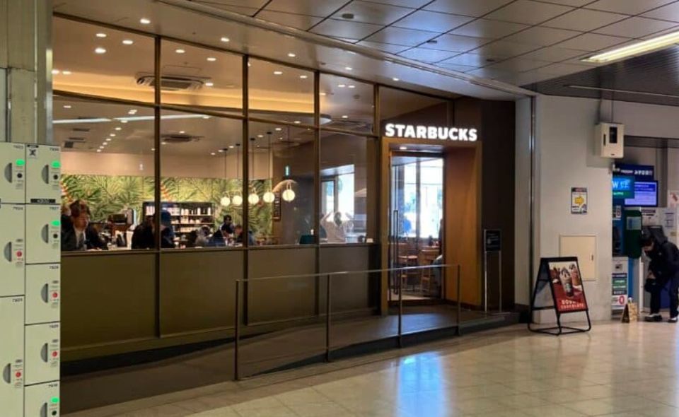 近くのスターバックス コーヒー JR上野駅 入谷改札前店まで333m(徒歩5分)
