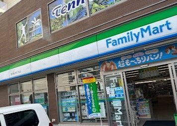 近くのファミリーマート 墨田亀沢四丁目店まで81m(徒歩2分)