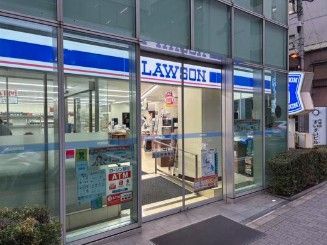 近くのローソン 内神田二丁目店まで6m(徒歩1分)