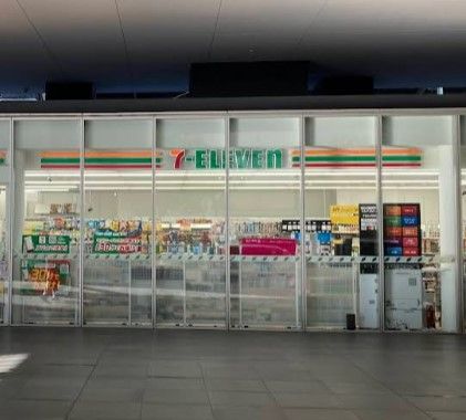 近くのセブンイレブン 銀座1丁目店まで115m(徒歩2分)