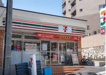 近くのセブンイレブン 市谷左内町店まで166m(徒歩3分)