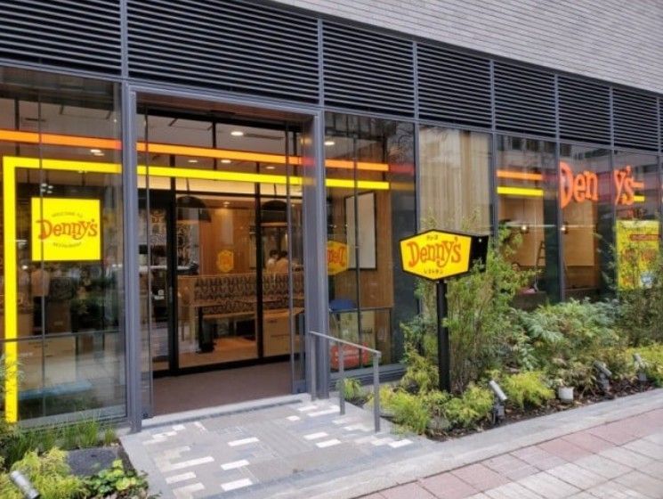 近くのデニーズ馬喰町店まで131m(徒歩2分)