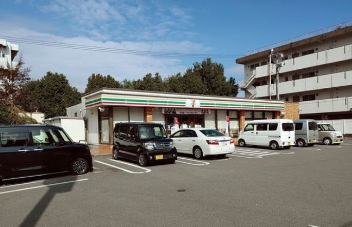 近くのセブンイレブン 宮崎矢の先町店まで125m(徒歩2分)