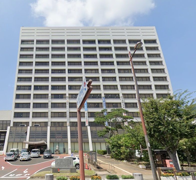 近くの佐世保市役所まで96m(徒歩2分)
