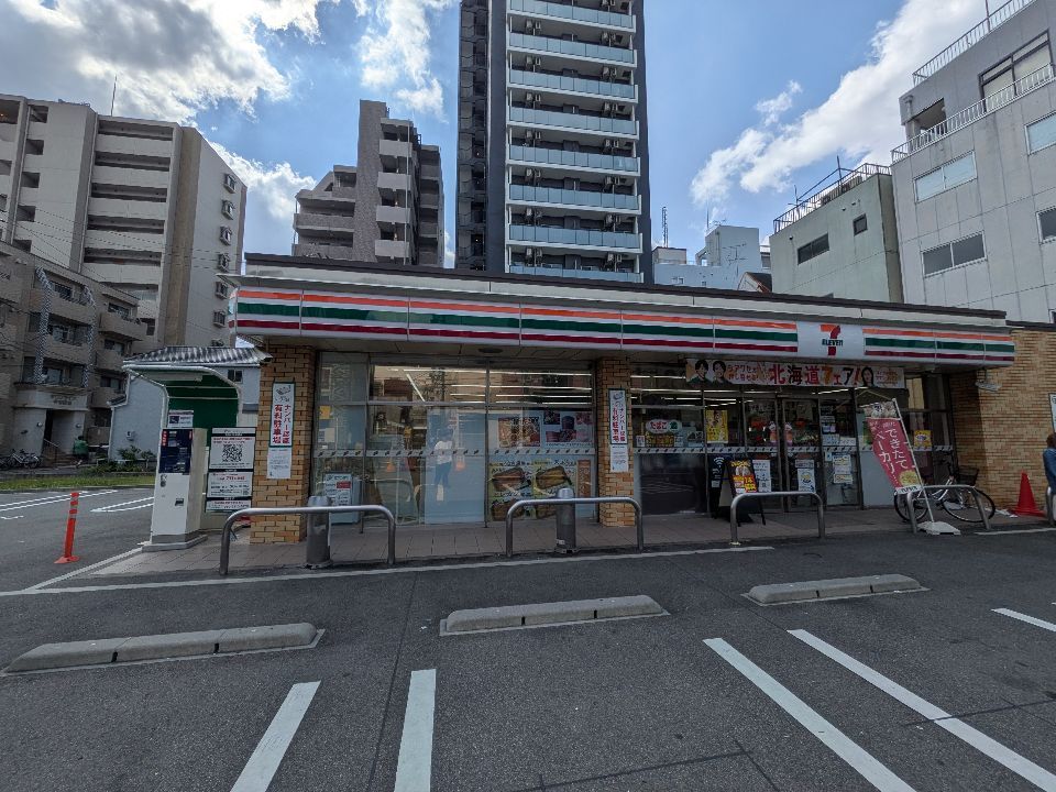 近くのセブンイレブン 名古屋今池駅南店まで70m(徒歩1分)
