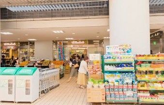 近くのスーパー文化堂月島店まで284m（徒歩4分）