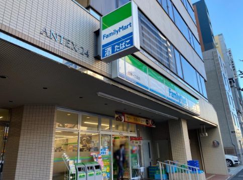 近くのファミリーマート 台東一丁目店まで205m(徒歩3分)