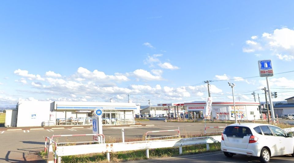 近くのローソン 西馬音内店まで337m(徒歩5分)