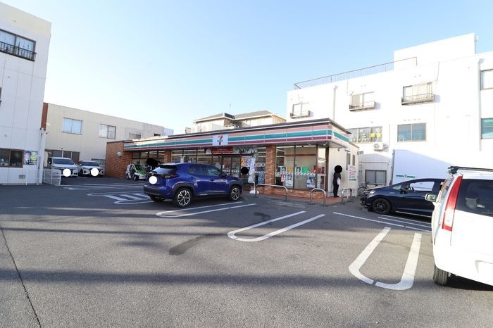 近くのセブンイレブン 前橋市民文化会館前店まで536m(徒歩7分)