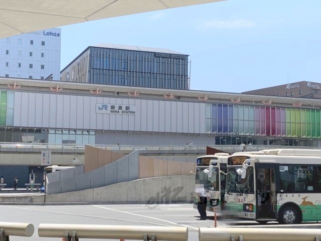 近くに奈良駅まで350メートルあり