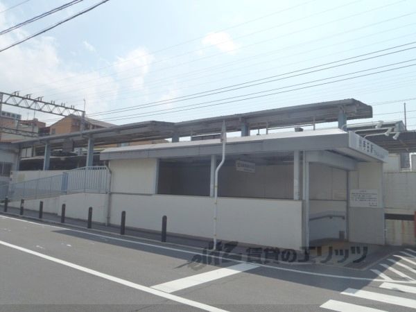 近くに近鉄寺田駅まで400メートルあり