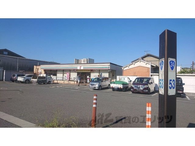 近くにセブンイレブン 田原本鍵店まで1000メートルあり