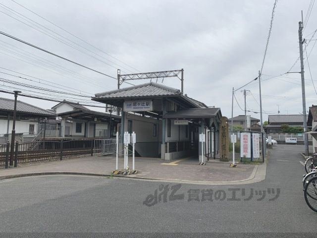 近くに尼ヶ辻駅まで1000メートルあり