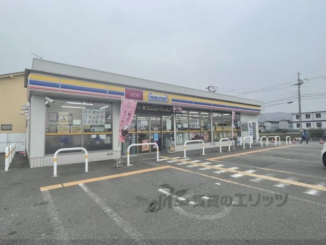近くにミニストップ 桜井大福店まで1300メートルあり
