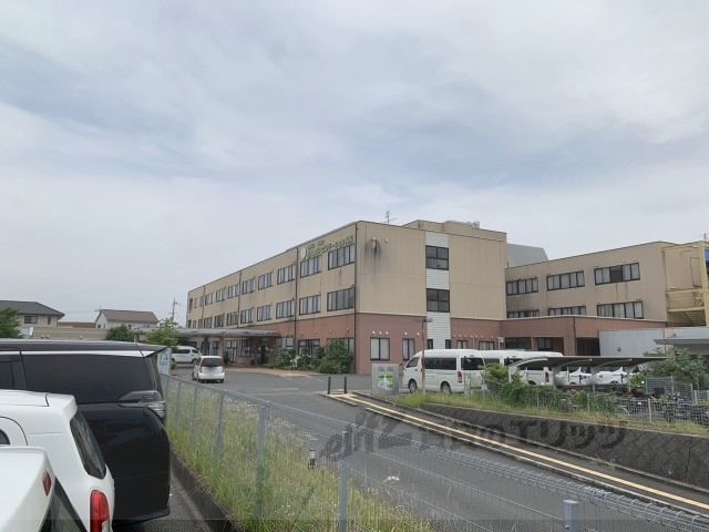 近くに西大和リハビリテーション病院まで2000メートルあり