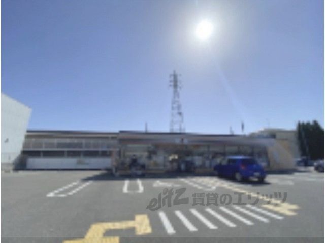 近くにセブンイレブン　橿原中曽司町店まで350メートルあり