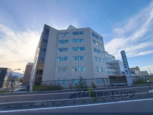 近くに平成記念病院まで3400メートルあり